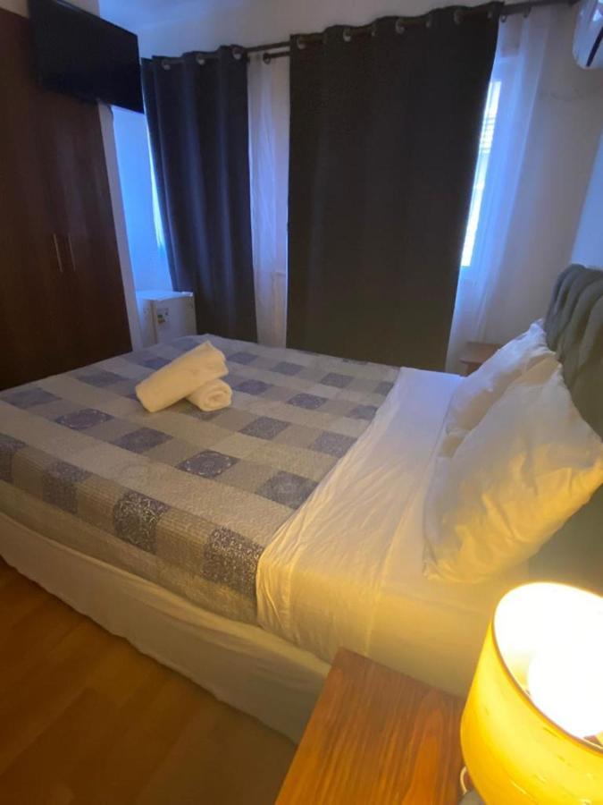 Hotel Parque Forestal Santiago Kültér fotó